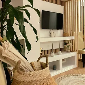 Apartament The House In The Park, Bucureşti