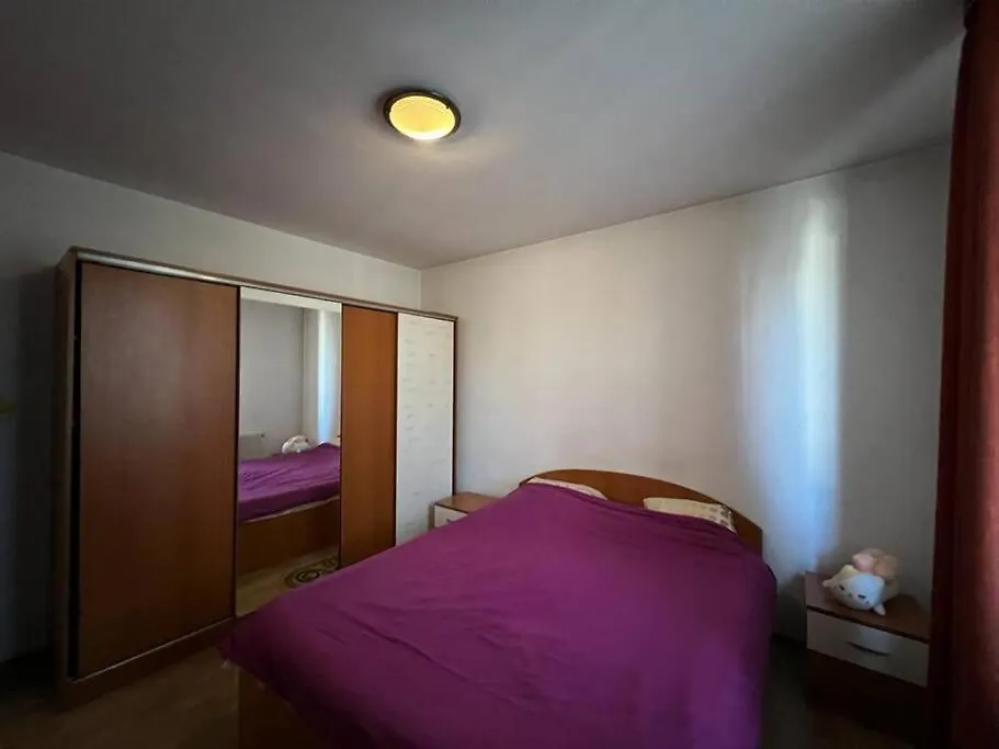 Vila 8 Oaspeti Bucharest Villa