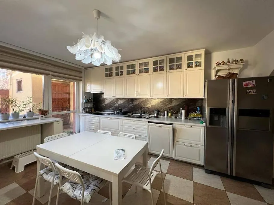 Vila 8 Oaspeti Bucharest