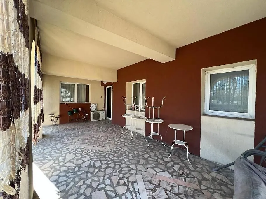 Vila 8 Oaspeti Bucharest Romania