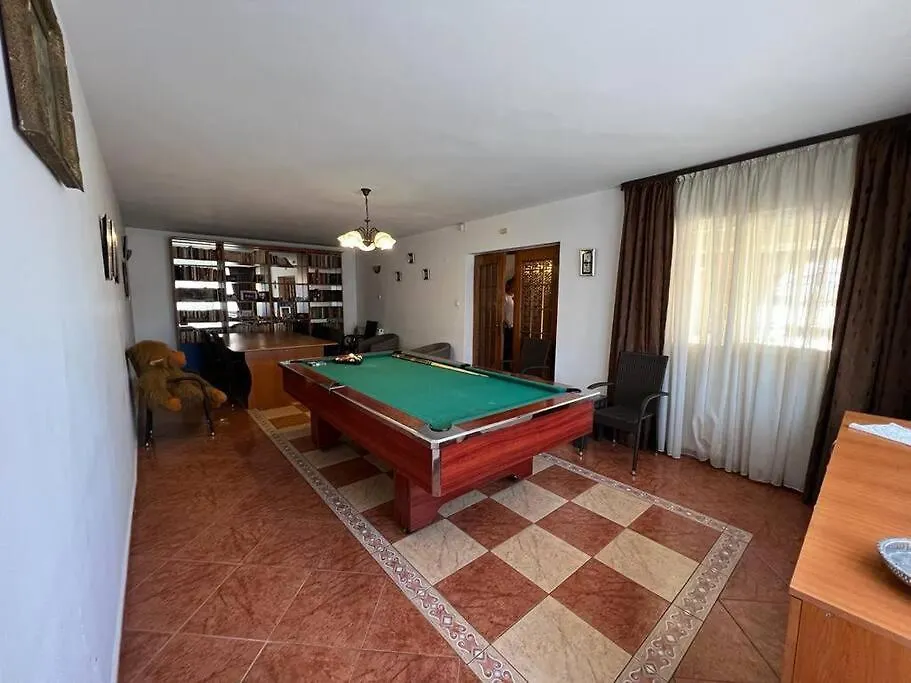 Villa Vila 8 Oaspeti Bucharest