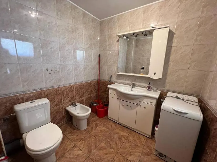 Vila 8 Oaspeti Bucharest Villa